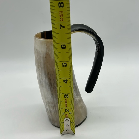 2505- Beige and Black Viking Drinking Horn Mug NWT - Picture 5 of 8